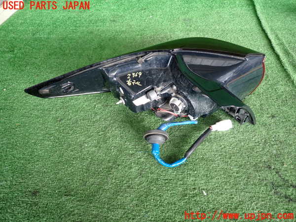2UPJ-23691530]CX-5(KFEP)右テールランプ 中古_m0003.jpg
