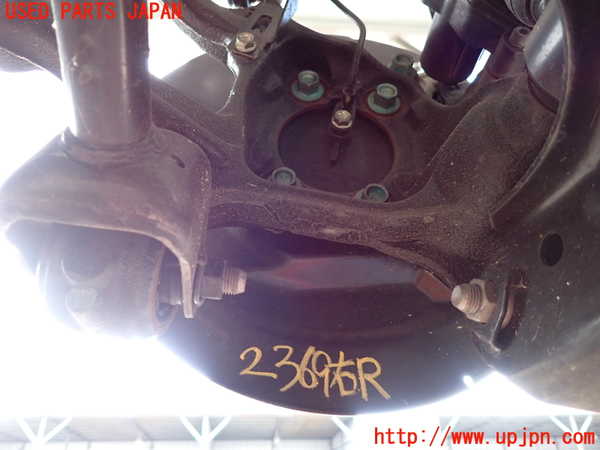 2UPJ-23694300]CX-5(KFEP)右リアナックルハブ 中古_m0002.jpg