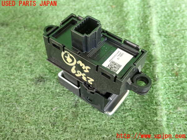 2UPJ-23696309]CX-5(KFEP)スイッチ4 (AUTO HOLD) 中古_m0002.jpg