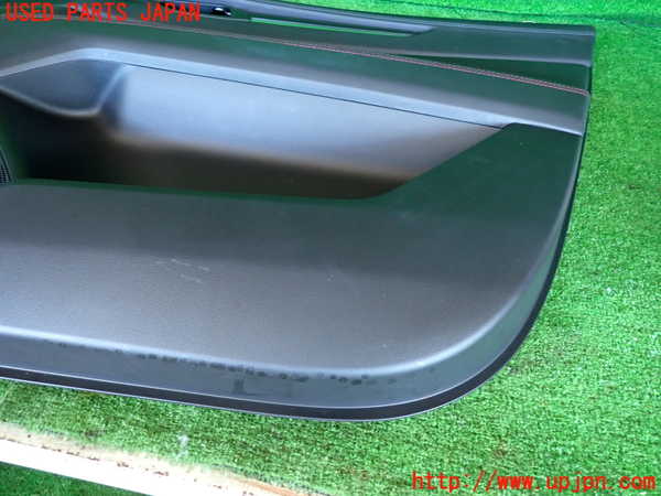 2UPJ-23691234]CX-5(KFEP)右前ドア内張り 中古_m0004.jpg
