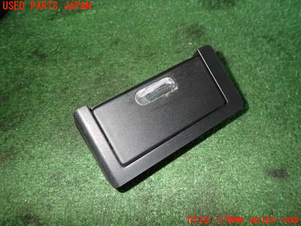 2UPJ-23707821]BMW Z3 ロードスター(CN22)(E36/7)灰皿1 中古_m0001.jpg