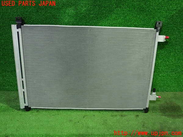 5UPJ-23726031]セレナ(FNC28)エアコンコンデンサー1 中古_m0001.jpg