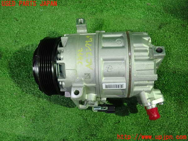 5UPJ-23726025]セレナ(FNC28)エアコンコンプレッサー 中古_m0002.jpg