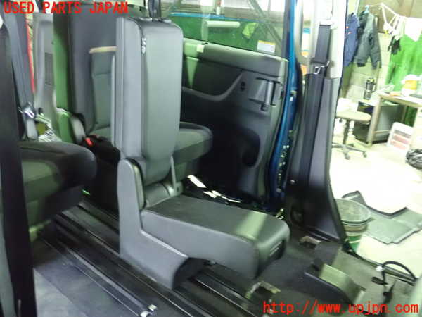 5UPJ-23727465]セレナ(FNC28)補助席 中古_m0001.jpg