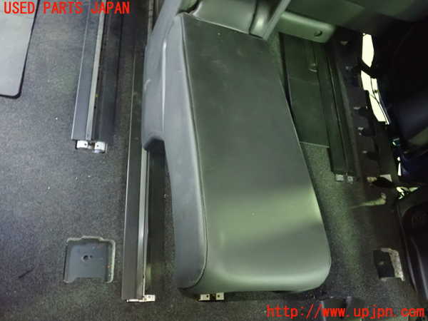 5UPJ-23727465]セレナ(FNC28)補助席 中古_m0003.jpg