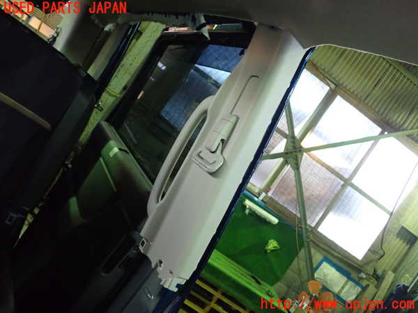 5UPJ-23727670]セレナ(FNC28)左センターピラートリム 中古_m0001.jpg