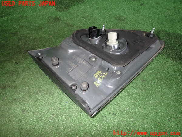 2UPJ-23741550]レクサス・RX350(GGL10W)右リアフィニッシャー 中古_m0002.jpg