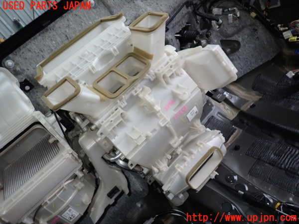 2UPJ-23746081]レクサス・RX350(GGL10W)エバポレーター1 中古_m0001.jpg