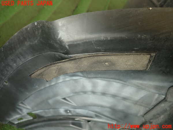 2UPJ-23751092]BMW 740i(HL40)左前フェンダーライナー  E65 中古_m0004.jpg