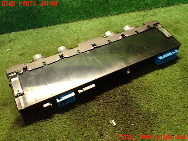 2UPJ-23756066]BMW 740i(HL40)エアコンスイッチ1  E65 中古_m0002.jpg
