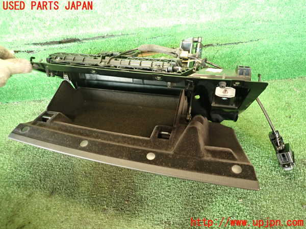 2UPJ-23757516]BMW 740i(HL40)グローブボックス1  E65 中古_m0004.jpg