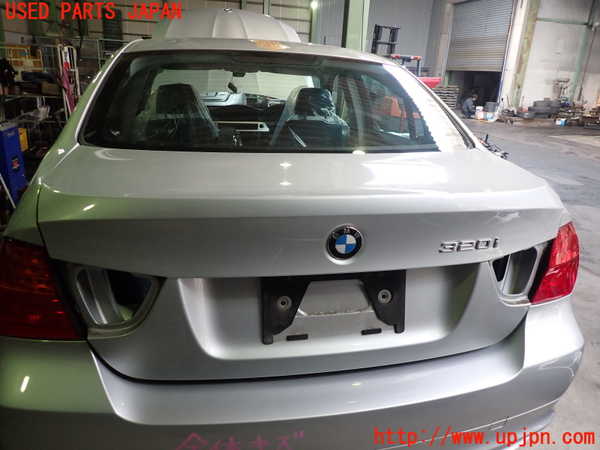 2UPJ-23761500]BMW 320i(VA20)(E90)トランク 中古_m0001.jpg
