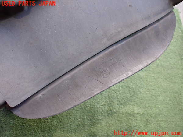 2UPJ-23761090]BMW 320i(VA20)(E90)右前フェンダーライナー 中古_m0005.jpg