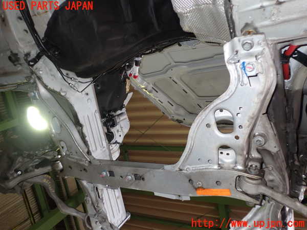 2UPJ-23765285]BMW 320i(VA20)(E90)フロントメンバー 中古_m0003.jpg
