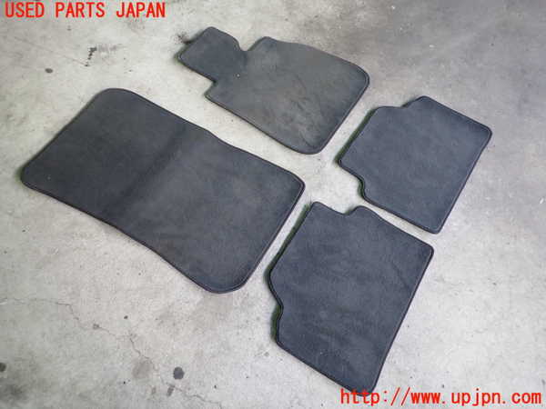 2UPJ-23767800]BMW 320i(VA20)(E90)フロアマット 中古_m0001.jpg