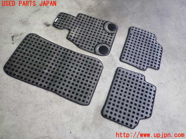 2UPJ-23767800]BMW 320i(VA20)(E90)フロアマット 中古_m0002.jpg