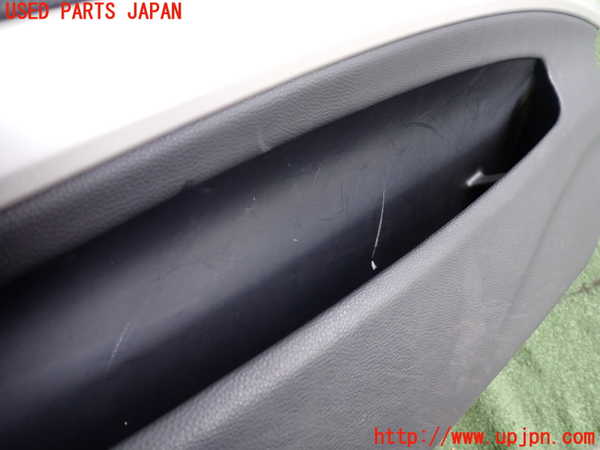 2UPJ-23761234]BMW 320i(VA20)(E90)右前ドア内張り 中古_m0002.jpg