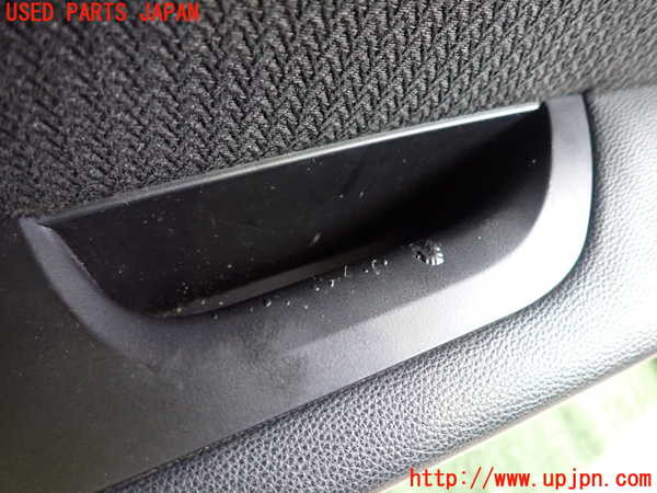 2UPJ-23761234]BMW 320i(VA20)(E90)右前ドア内張り 中古_m0004.jpg