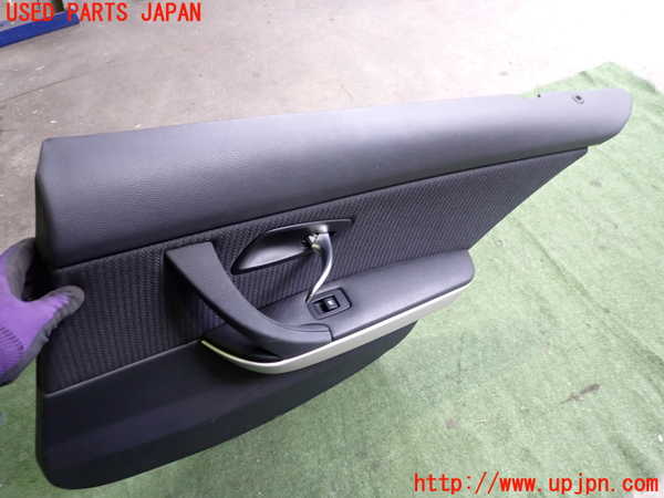 2UPJ-23761294]BMW 320i(VA20)(E90)右後ドア内張り 中古_m0002.jpg
