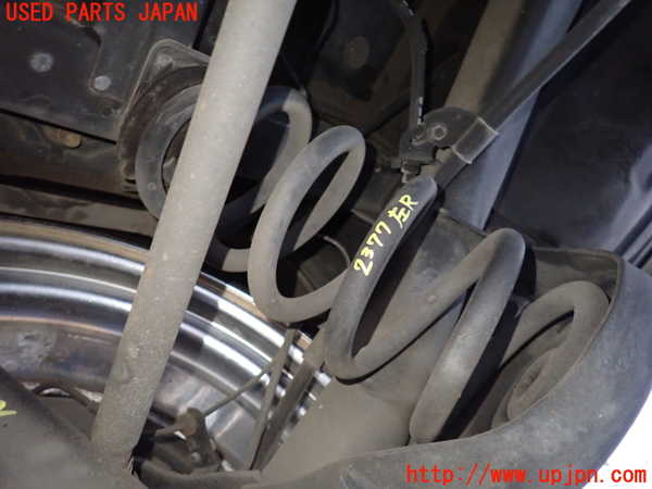 1UPJ-23775105]エスティマ(ACR55W)左リアスプリング 中古_m0001.jpg