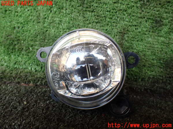 1UPJ-23791180]セレナ e-POWER(GFC28)右フォグ 中古_m0001.jpg