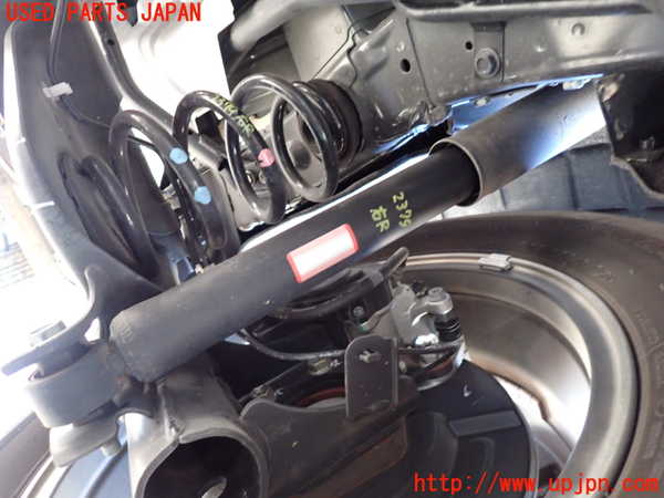 5UPJ-23795070]セレナ e-POWER(GFC28)右リアショックアブソーバー 中古_m0001.jpg