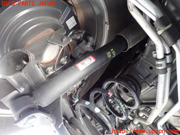 5UPJ-23795075]セレナ e-POWER(GFC28)左リアショックアブソーバー 中古_m0001.jpg