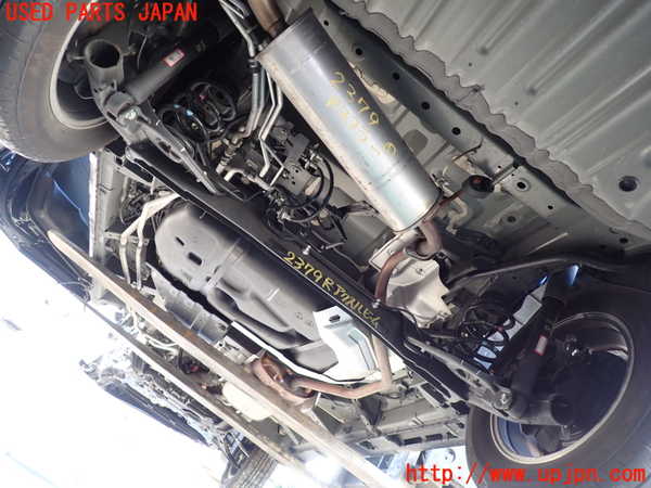 5UPJ-23795380]セレナ e-POWER(GFC28)リアアクスルビーム 中古_m0001.jpg