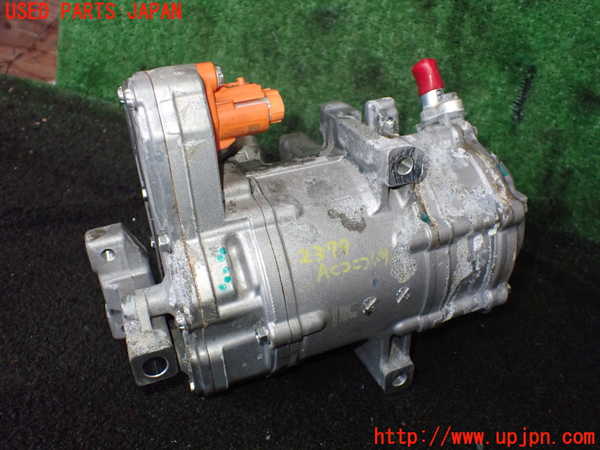 5UPJ-23796025]セレナ e-POWER(GFC28)エアコンコンプレッサー 中古_m0001.jpg