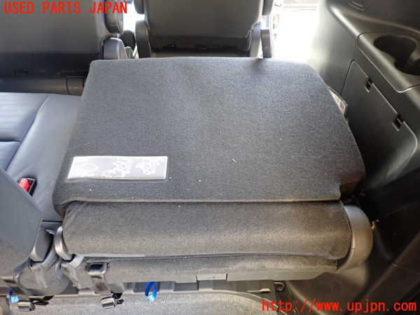 1UPJ-23797235]セレナ e-POWER(GFC28)右3列目シート 中古_m0004.jpg