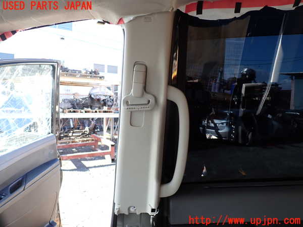 5UPJ-23797665]セレナ e-POWER(GFC28)右センターピラートリム 中古_m0001.jpg