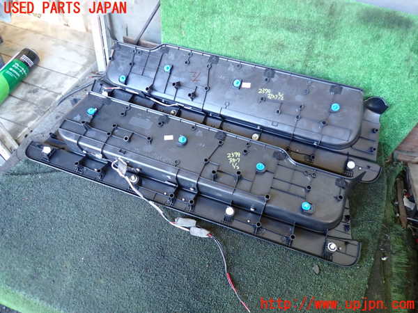 5UPJ-23797740]セレナ e-POWER(GFC28)スカッフプレート 中古_m0002.jpg