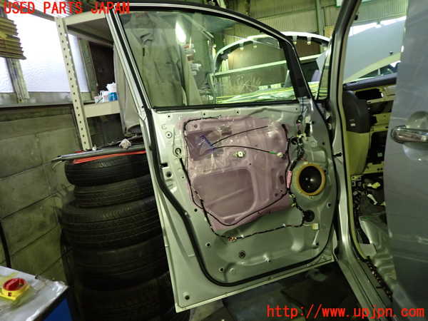 5UPJ-23801260]アルファードハイブリッド(ATH10W)左前ドア NSG M5O5 中古_m0005.jpg