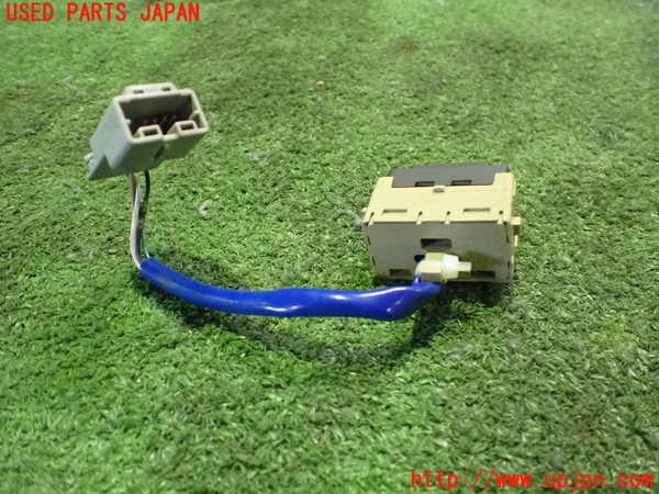 5UPJ-23816310]WRX STI(VAB)スイッチ5 (横滑り防止OFF） 中古_m0002.jpg