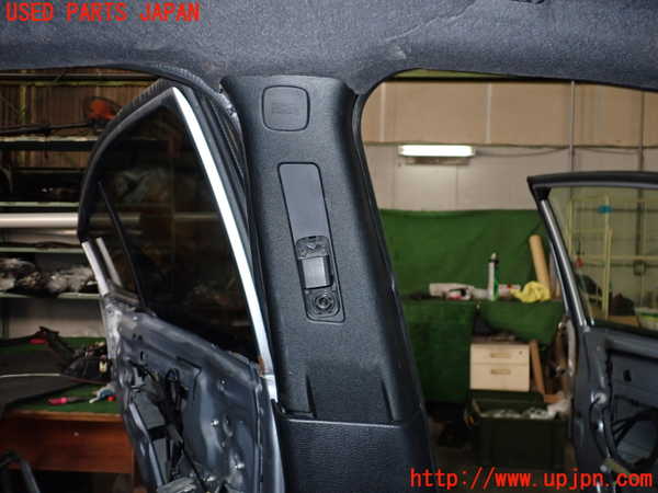 2UPJ-23817665]WRX STI(VAB)右センターピラートリム 中古_m0002.jpg