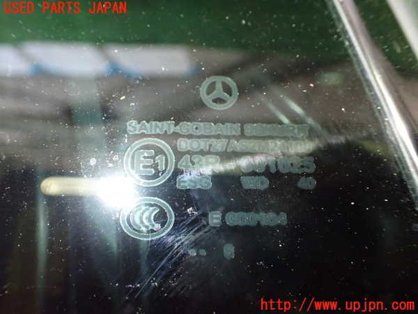 5UPJ-23821380]ベンツ SL350(R230)(230458)右クォーターガラス 中古_m0003.jpg