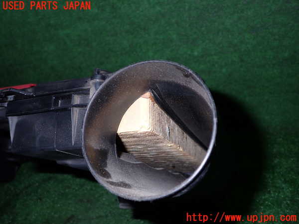 1UPJ-23822560]ベンツ SL350(R230)(230458)エアクリーナーボックス 中古_m0005.jpg