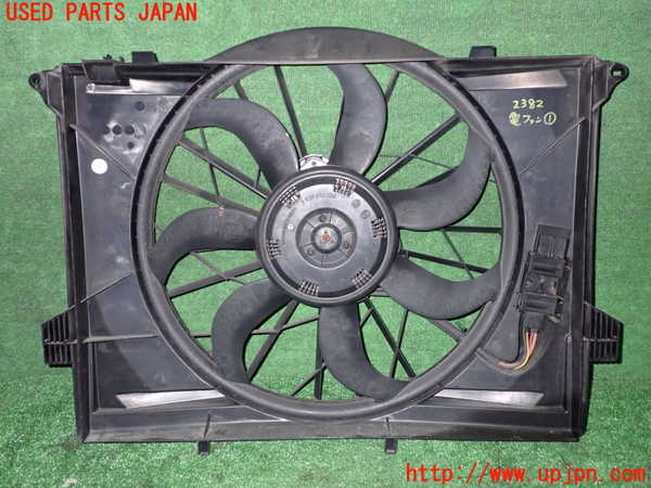 1UPJ-23826836]ベンツ SL350(R230)(230458)電動ファン1 中古_m0001.jpg