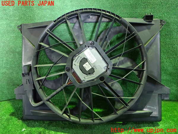 1UPJ-23826836]ベンツ SL350(R230)(230458)電動ファン1 中古_m0002.jpg
