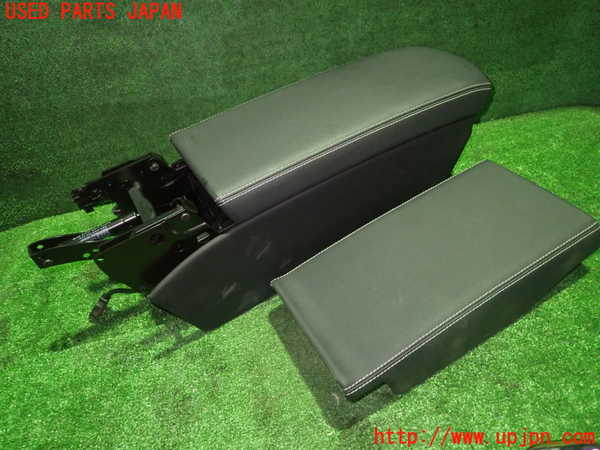 5UPJ-23827540]ベンツ SL350(R230)(230458)センターコンソール 中古_m0001.jpg