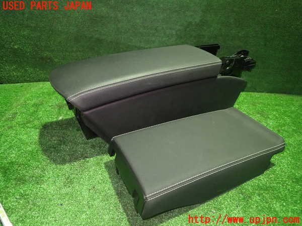 5UPJ-23827540]ベンツ SL350(R230)(230458)センターコンソール 中古_m0002.jpg