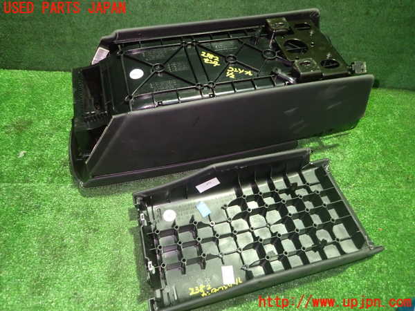 5UPJ-23827540]ベンツ SL350(R230)(230458)センターコンソール 中古_m0005.jpg