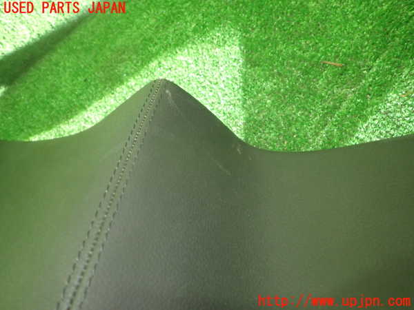5UPJ-23827680]ベンツ SL350(R230)(230458)左リアピラートリム 中古_m0003.jpg