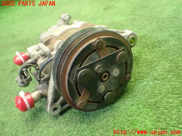 1UPJ-23836025]バモス(HM1)エアコンコンプレッサー 中古_m0003.jpg