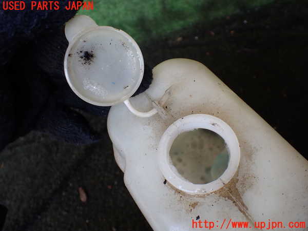 1UPJ-23846791]三菱ジープ(J56)ウォッシャータンク1 中古_m0004.jpg