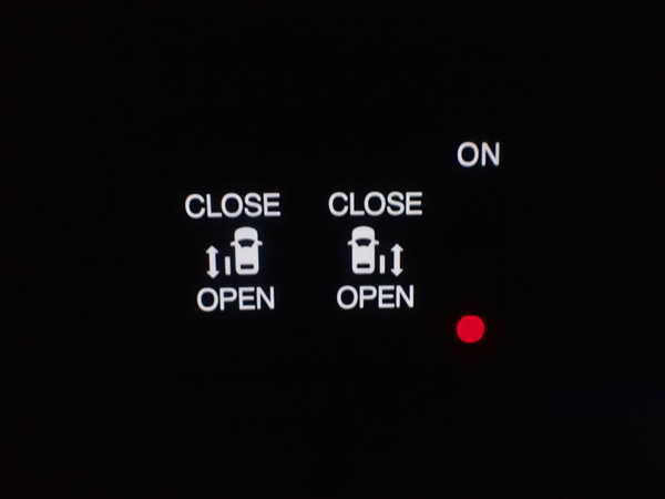 1UPJ-23856311]ステップワゴン スパーダ ハイブリッド(RP5)スイッチ6 (スライドドア) 中古_m0004.jpg