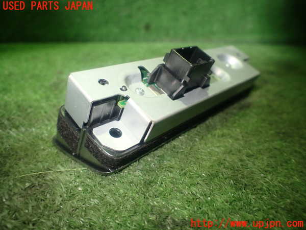 5UPJ-23856313]ステップワゴン スパーダ ハイブリッド(RP5)スイッチ8 (オーディオ等) 中古_m0002.jpg