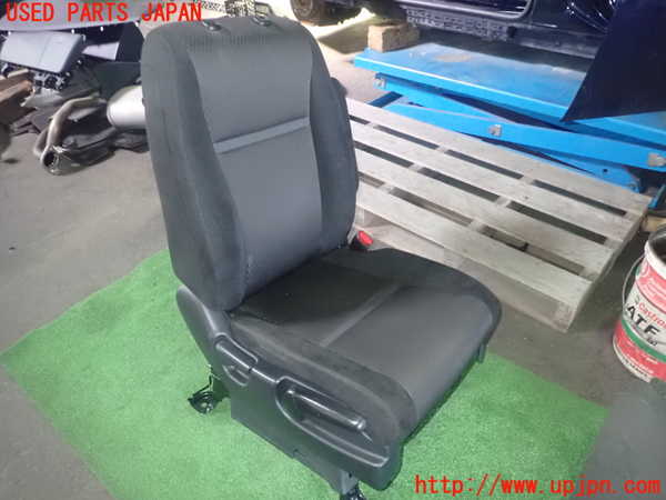 5UPJ-23857035]ステップワゴン スパーダ ハイブリッド(RP5)運転席シート 中古_m0001.jpg