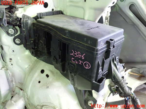 5UPJ-23866743]ヴェルファイア(AGH30W)ヒューズボックス3 中古_m0001.jpg