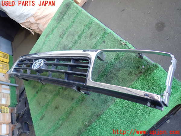 2UPJ-23871050]ハイラックスサーフ N130系 4ドア(KZN130W)ラジエターグリル 中古_m0002.jpg